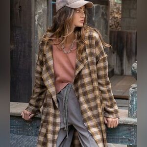 NWOT POL Plaid Raw Hem Trench
Style Jacket - Large ( NOT BROWN*)